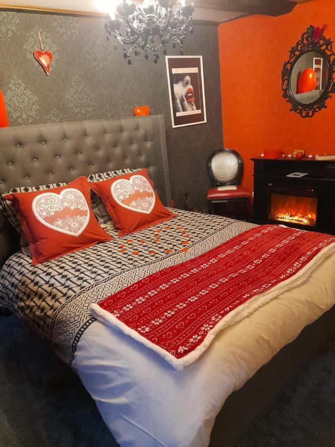 Love Room Le Rouge Et Noir Barr Dış mekan fotoğraf