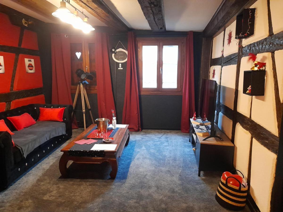 Love Room Le Rouge Et Noir Barr Dış mekan fotoğraf