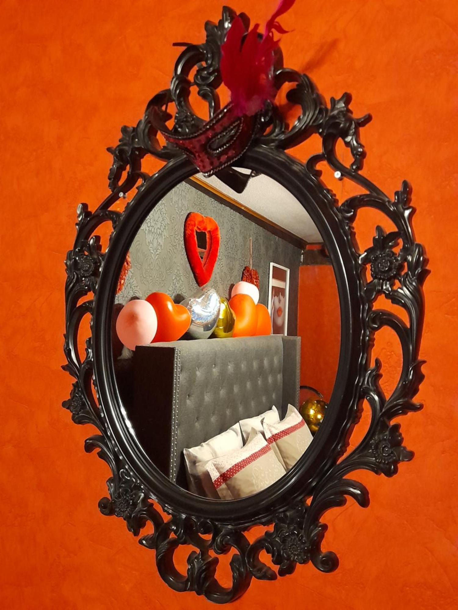 Love Room Le Rouge Et Noir Barr Dış mekan fotoğraf
